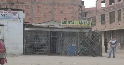 MONTALLANTAS CALLE 74D CON 79C MONTALLANTAS CALLE 74D CON 79C